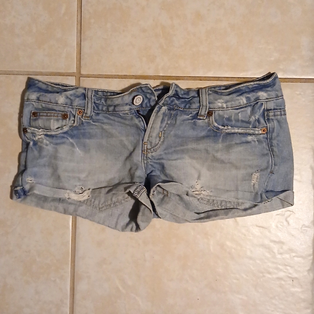 AMERICAN EAGLE ripped jean shorts